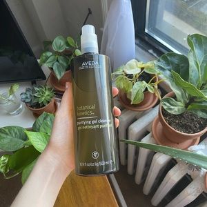 Aveda Botanical Kinetics Purifying Gel Cleanser